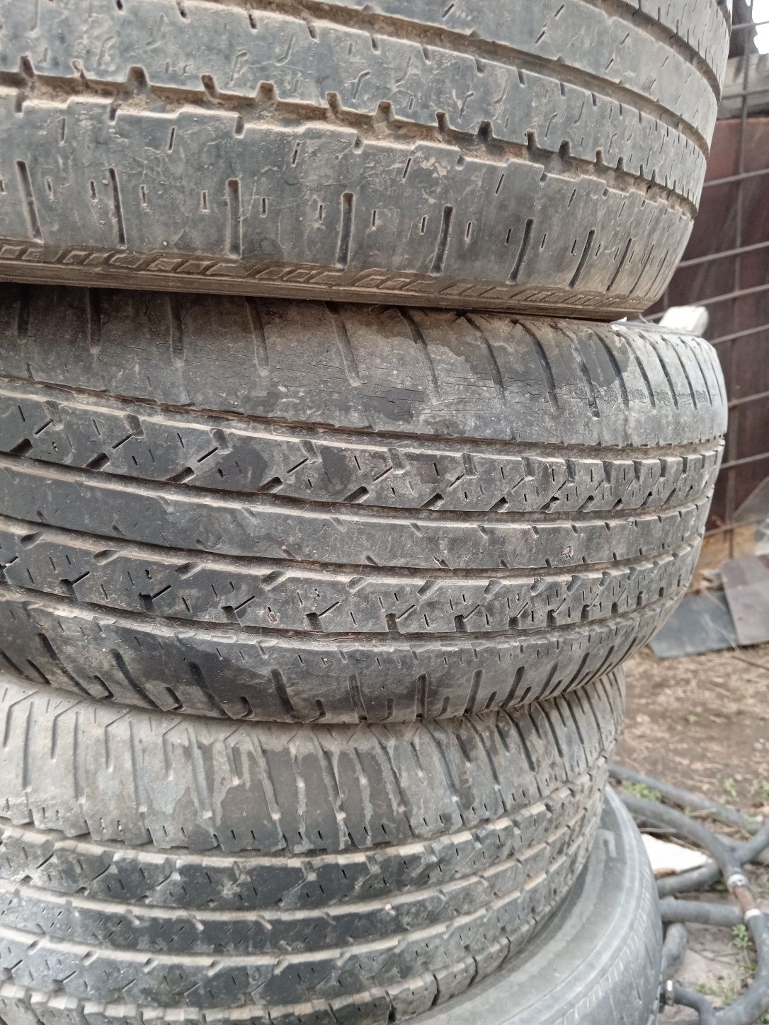 Продам резину 225/55/17