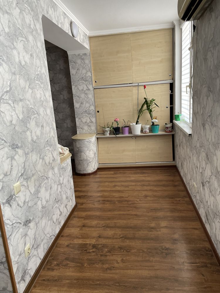 Продам 4-х комн квартиру в 11-26