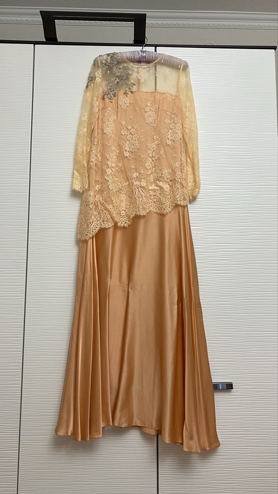 Аида Кауменова, Marchesa Notte и сшитых платья на заказ DaVinci design