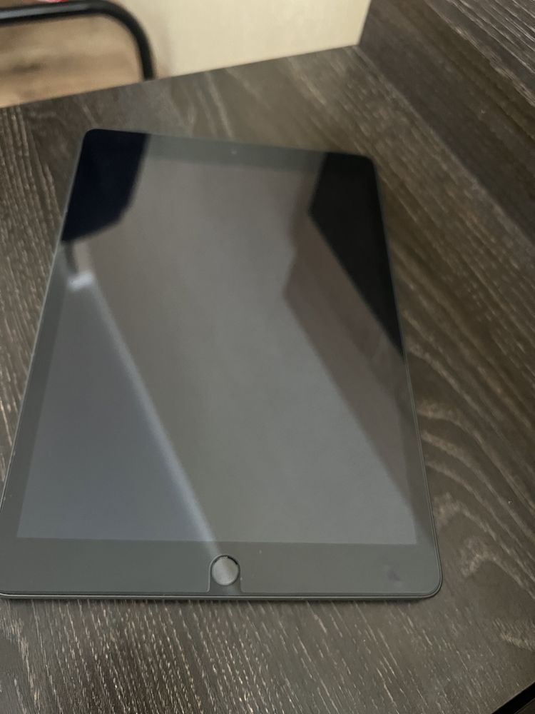 Продам ipad 7го поколения