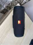 Portable speaker jbl charge 3