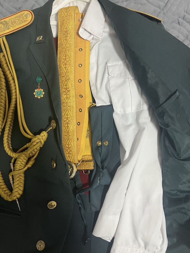 Парадка жас сарбаз