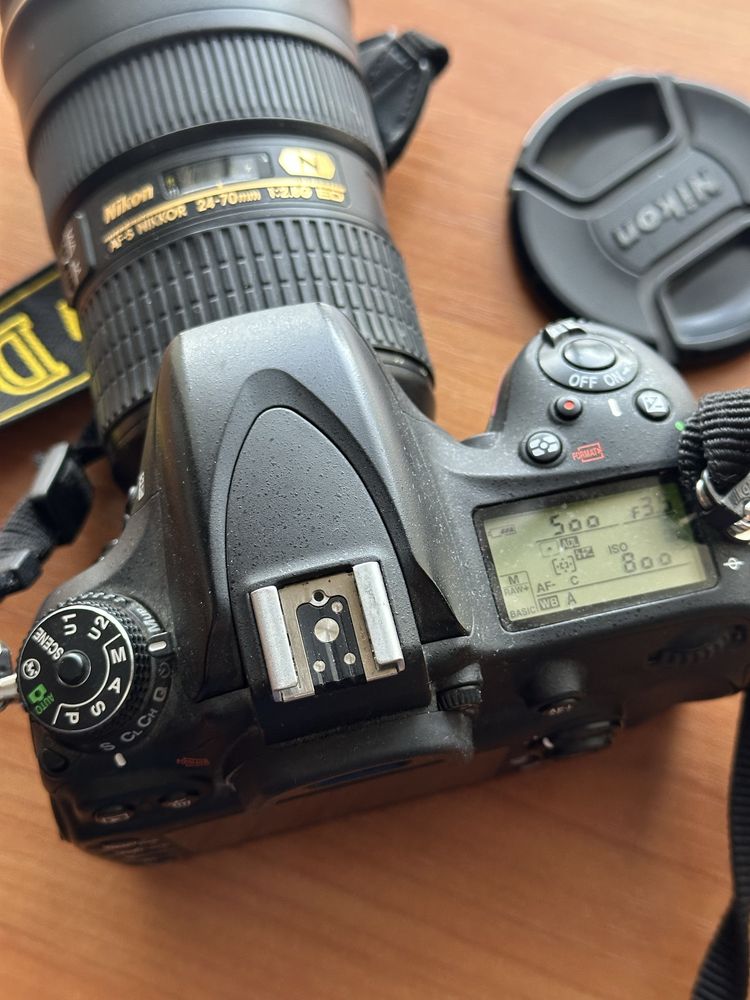 Nikon D600 с  объективом