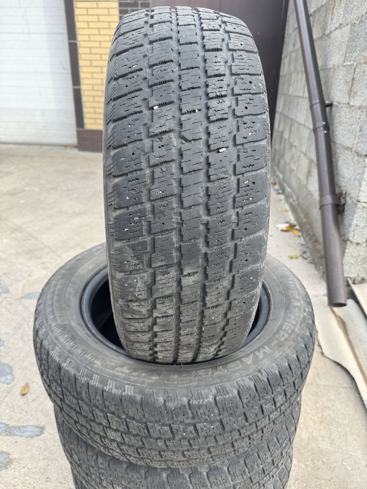 Продам 215/60/16
