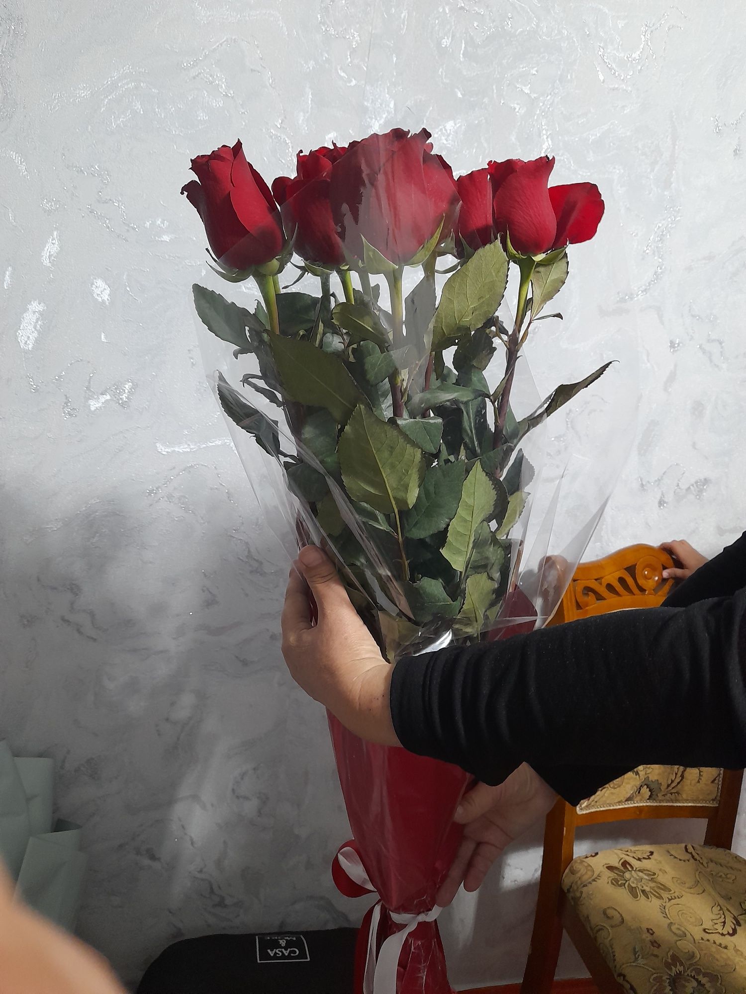 Гүлдер сатылады.