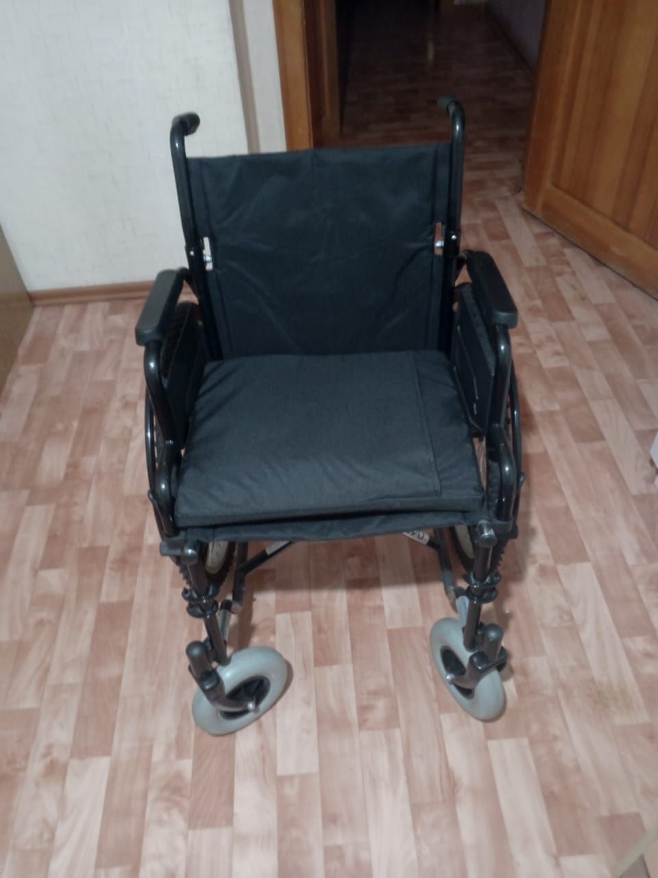 Продается инвалидная коляска новый за 45000 тенге