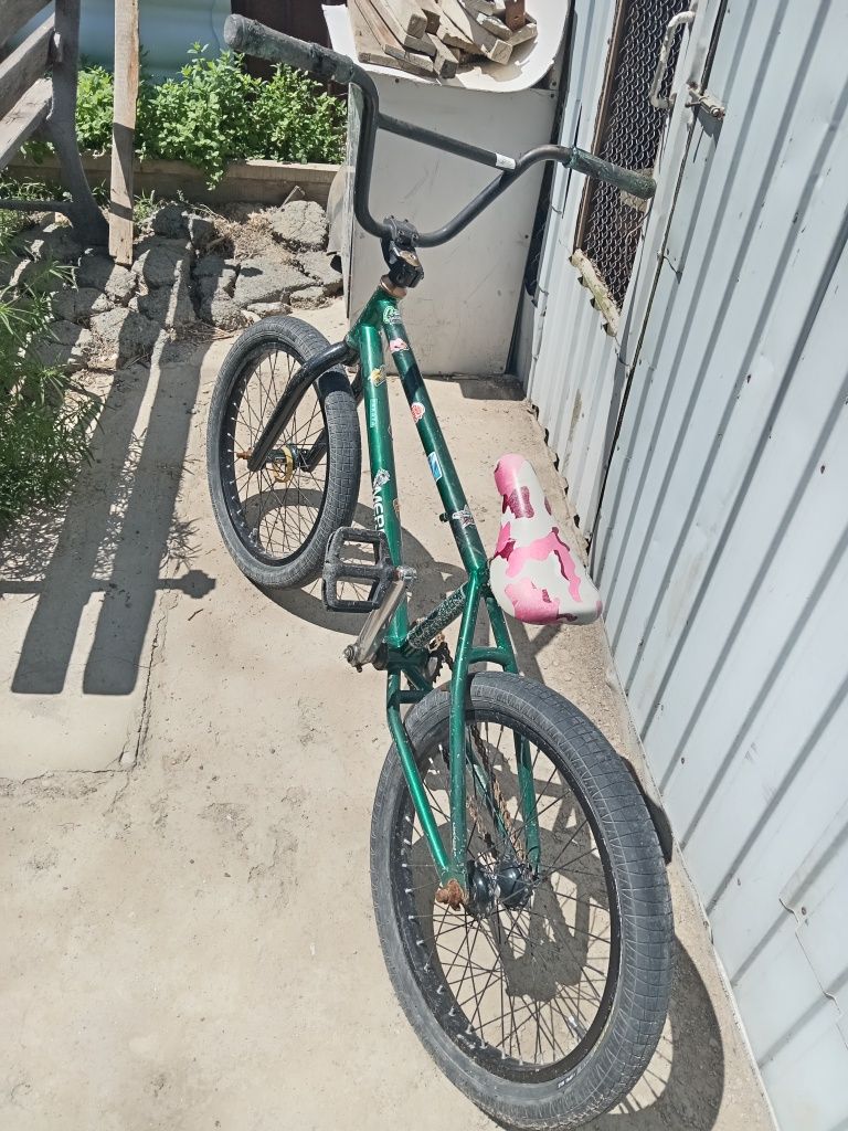Срочно!продам бмх