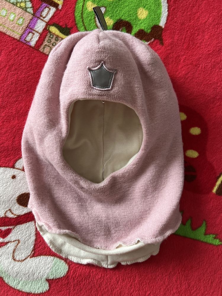 Продам шапки детские