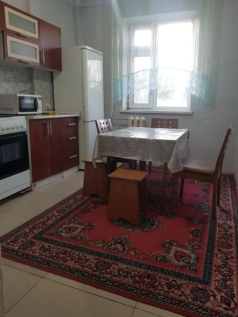 Срочно сдам 2 х комнатную квартиру в спальном районе