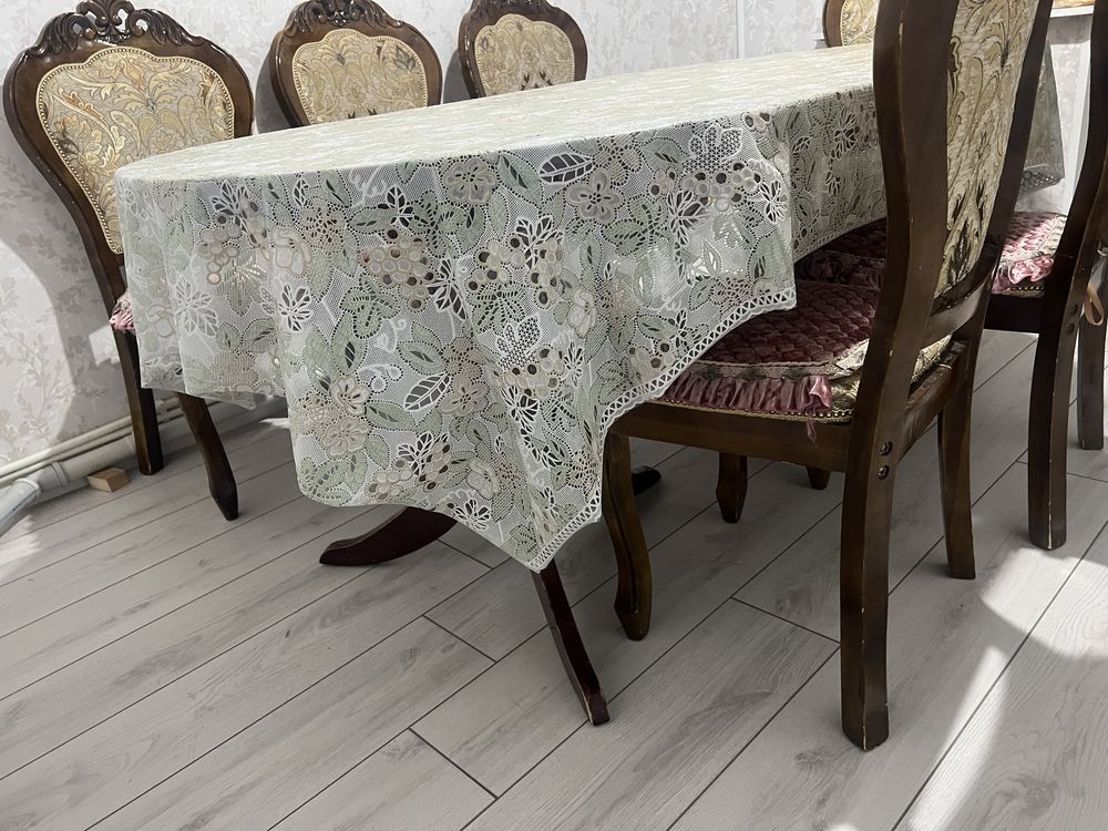 Продам Стол со стульями