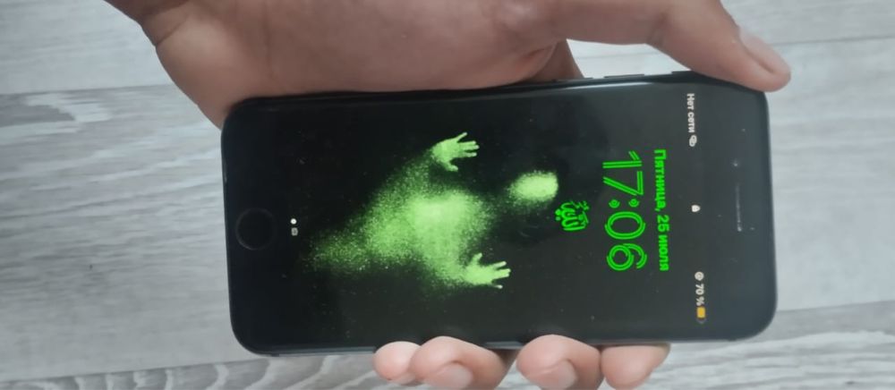 Iphone 8 64GB срочно!