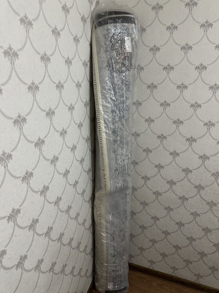 Продам ковер для пола