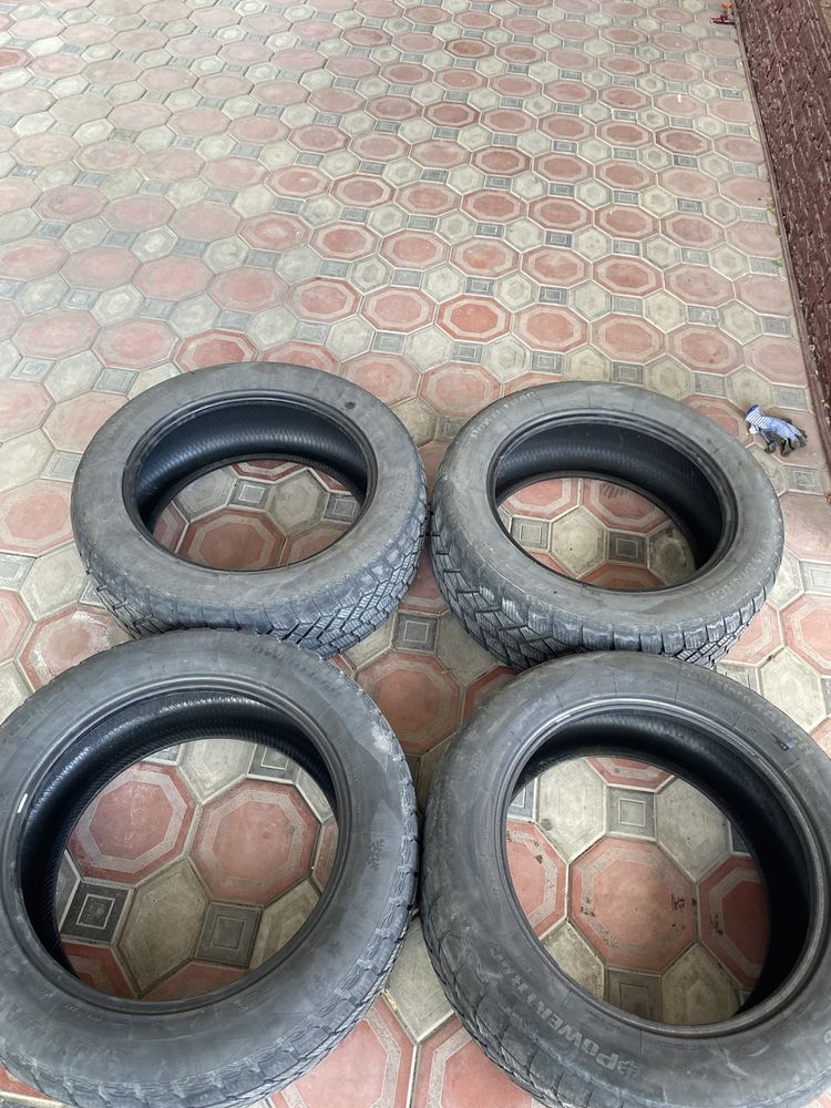 Продам зимние шины от Лексуса!