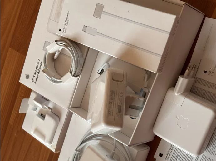 - от MacBook 85W - зарядка, блок питания, щнур макбука