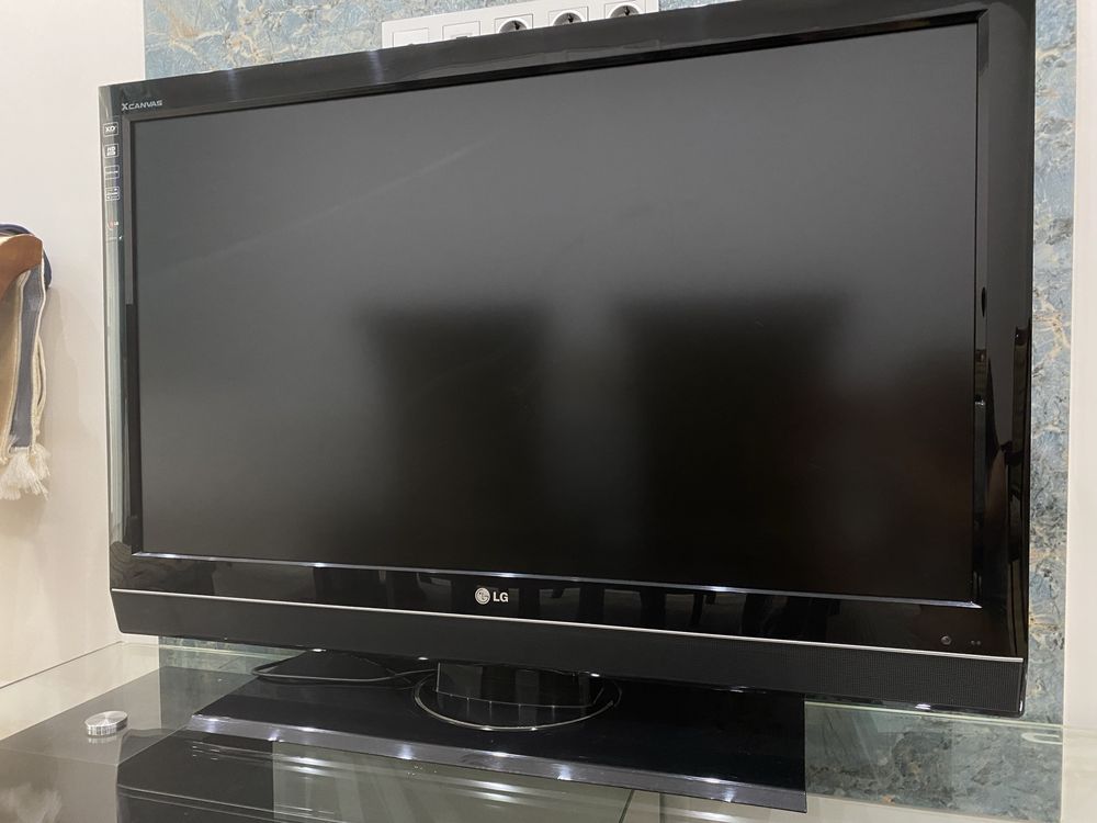Телевизор LG 42ls7tr-ta