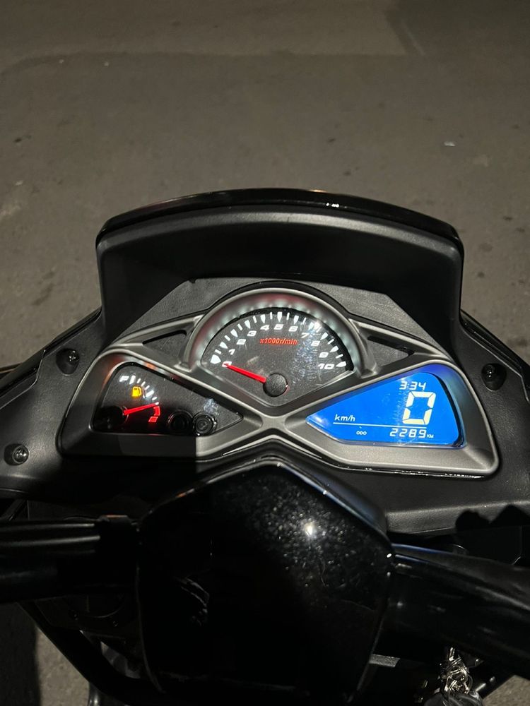 mvxi скутер