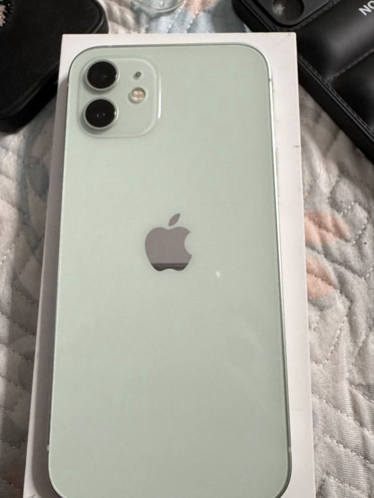 iphone 12. 128gb