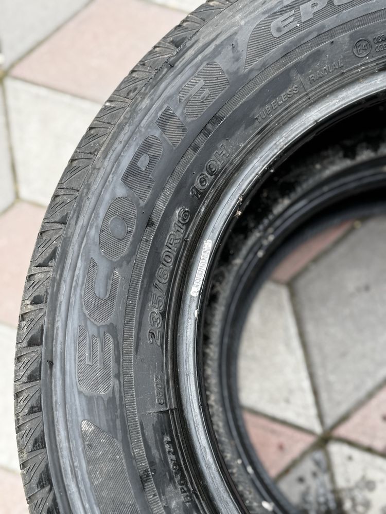 Шины Bridgestone 235/60 R16