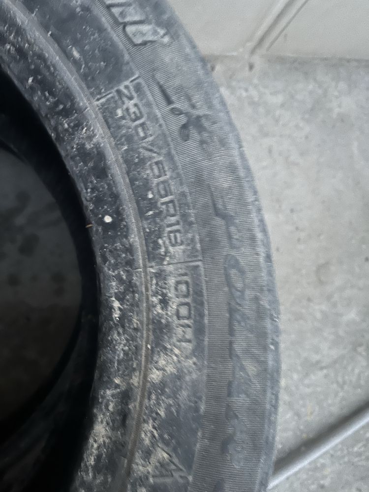 Автошины б/у 2 штук зимние