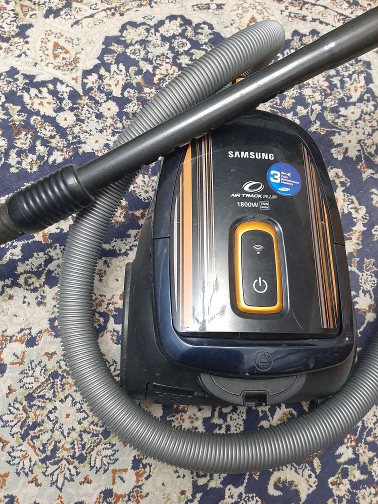 Продам пылесос Samsung