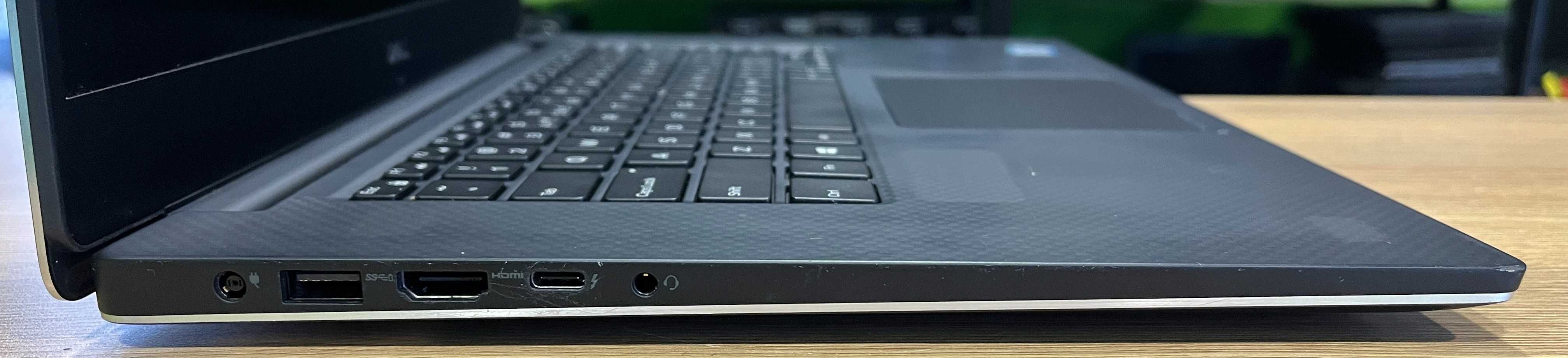 Dell Precision 5530. Core i7-8850H 2.6/4.3 GHz. 32/256 GB.QUADRO T1000
