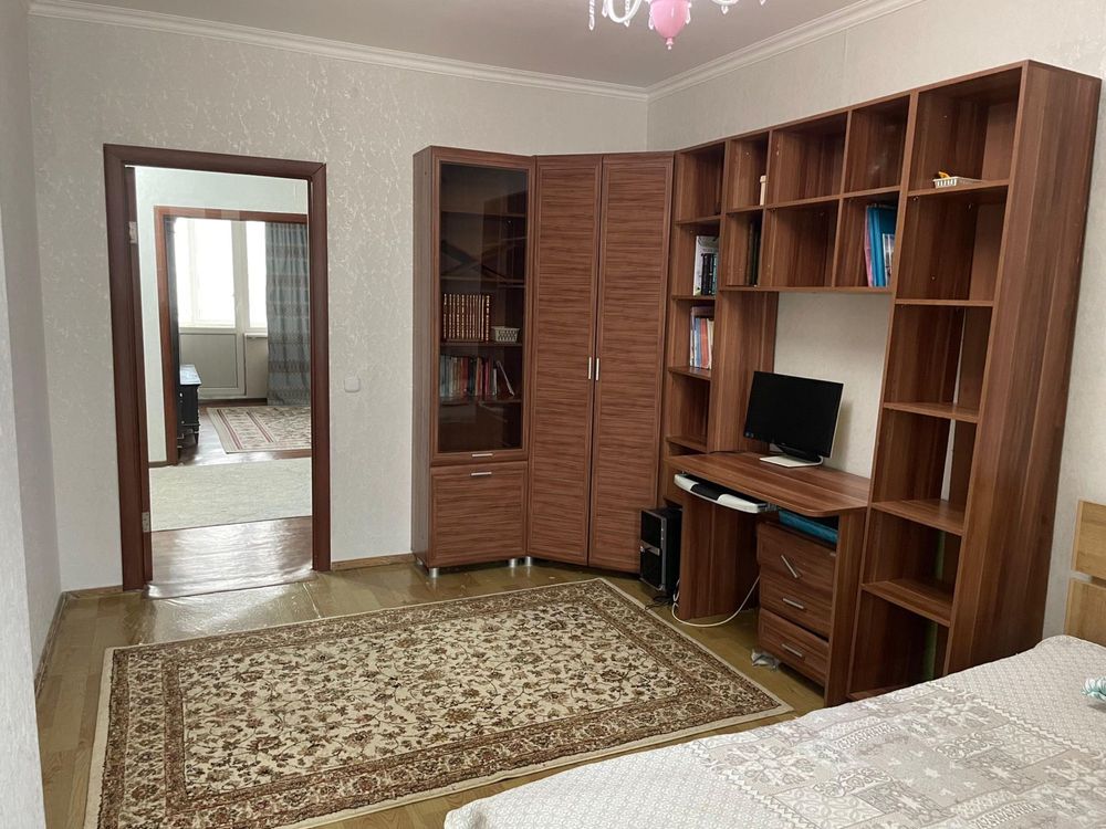 Угловой шкаф продается