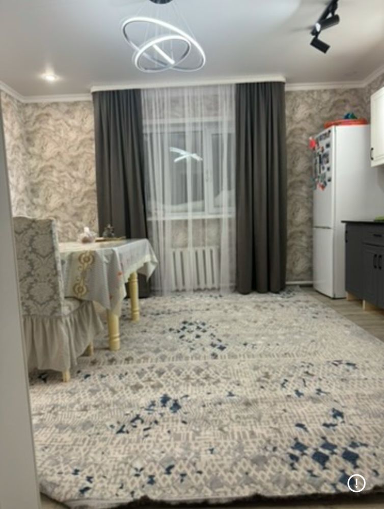 Продается просторный дом с участком 25 соток в п. Осакаровка