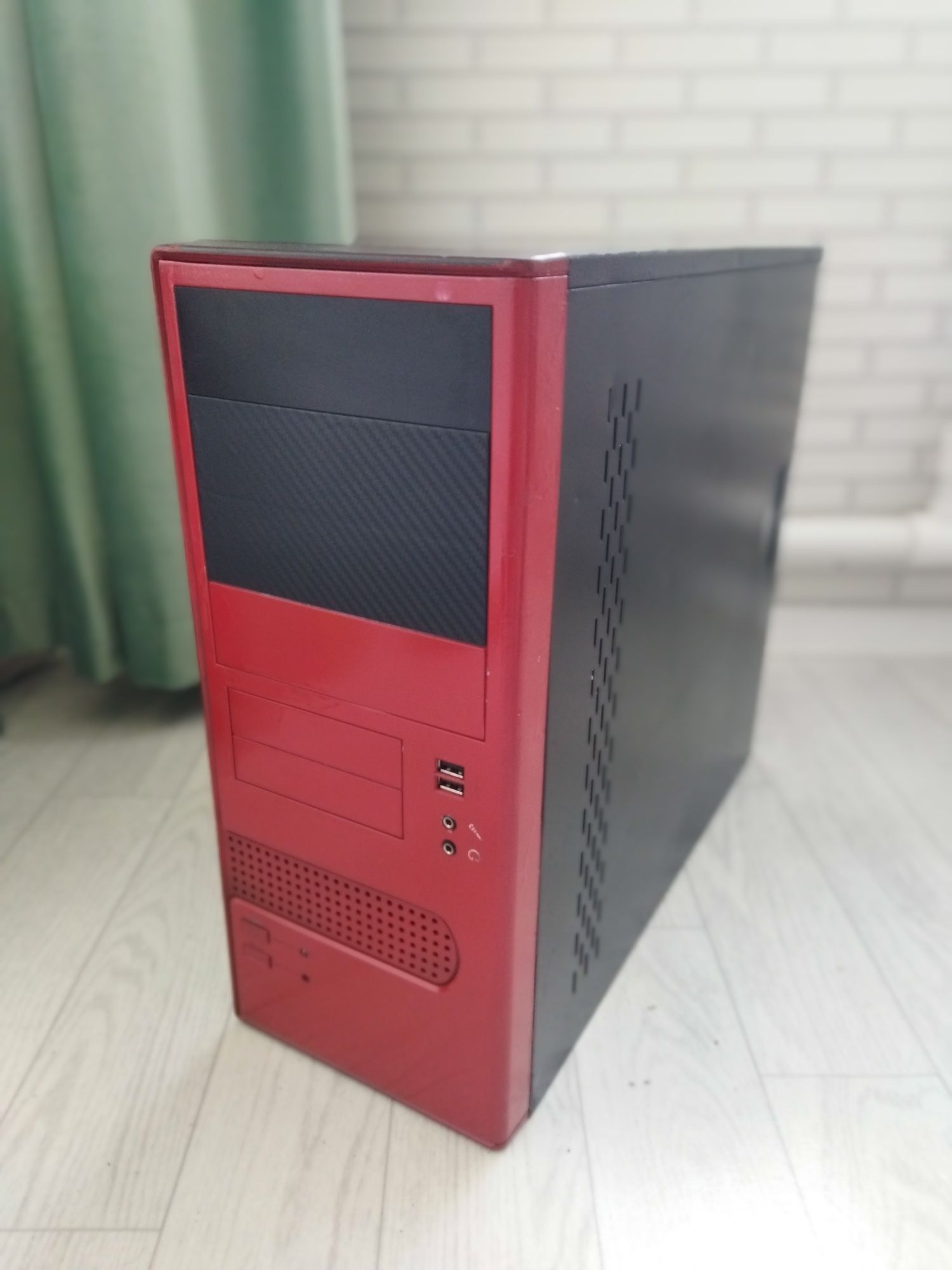 Продам компьютер интел ай3