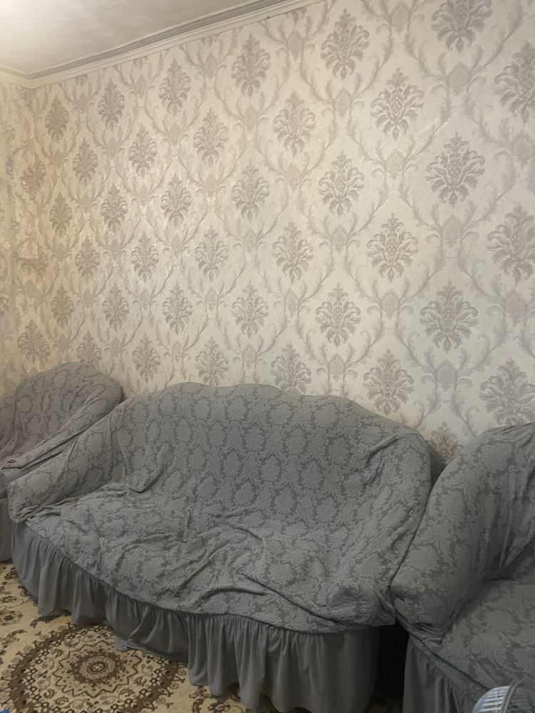 Диван для зала срочно