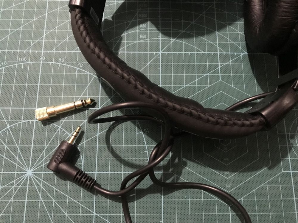 Наушники фирмы Behringer
