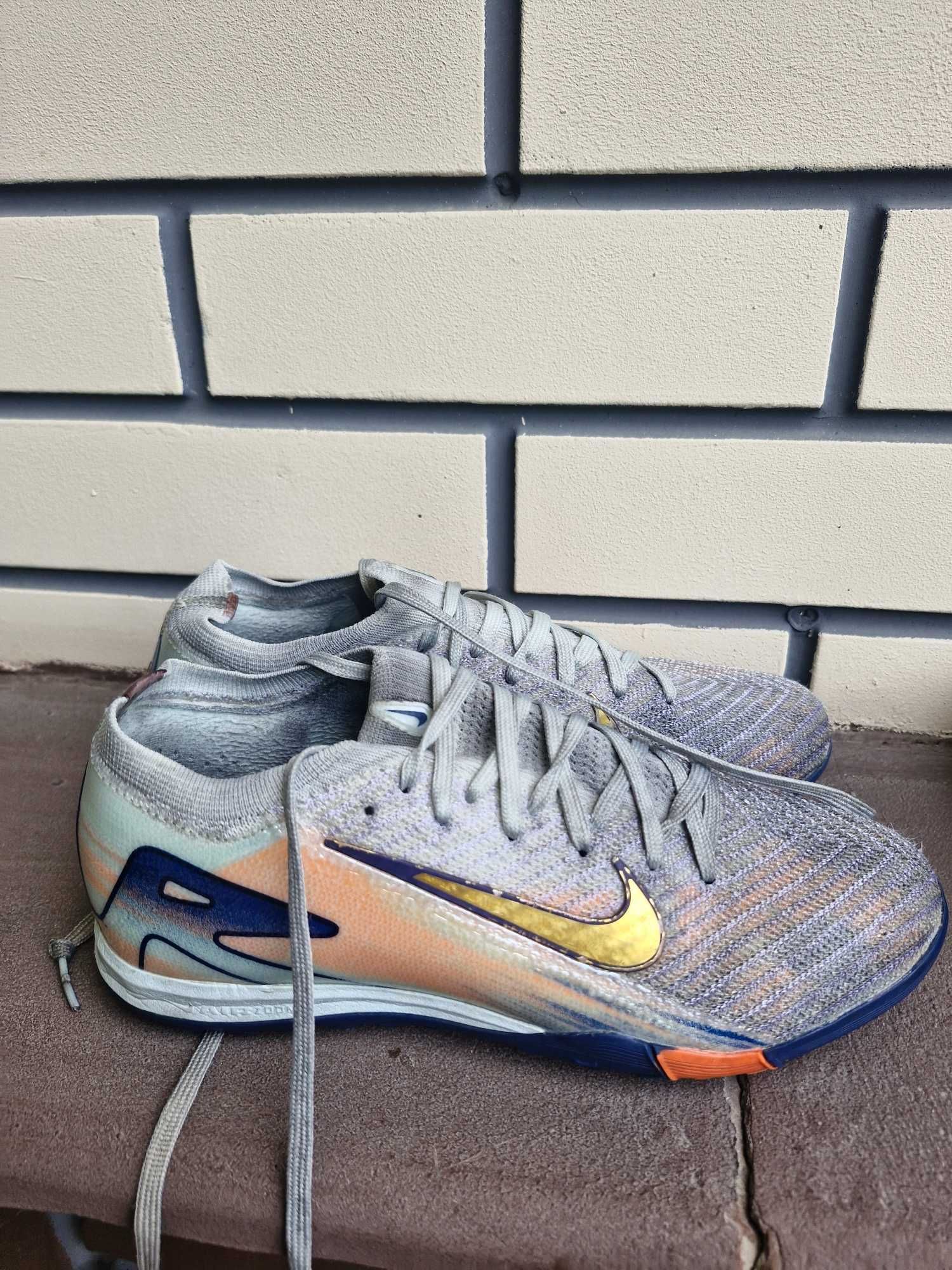 Сороконожки Nike 36 размер