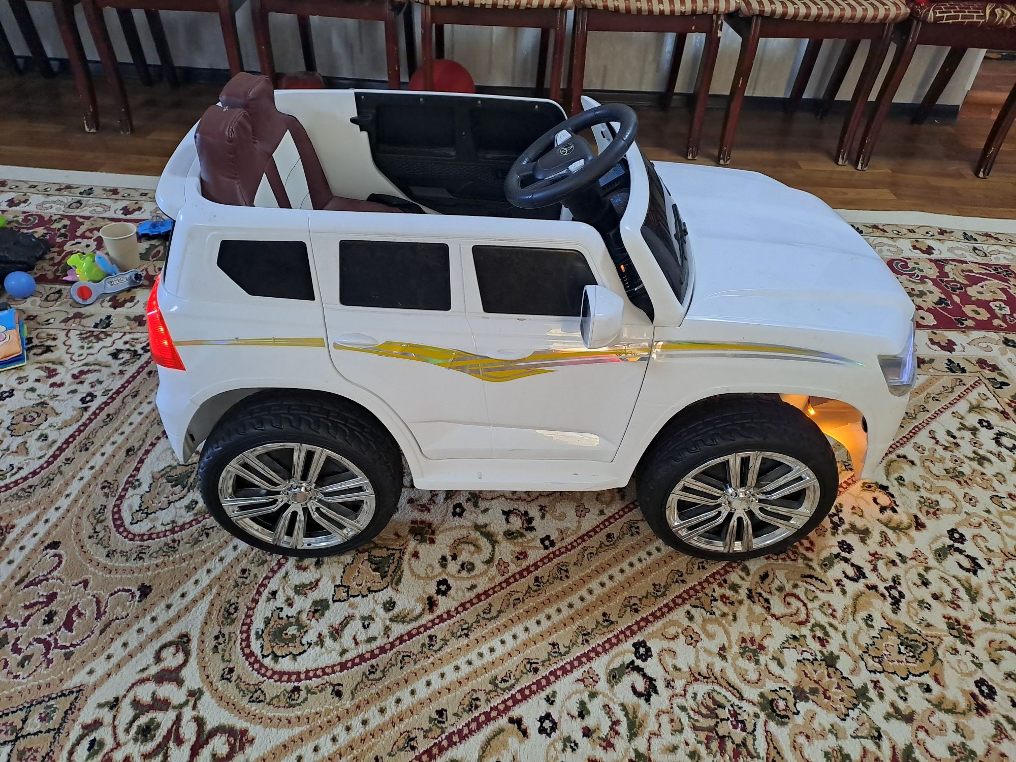 Продам авто на пульте управления
