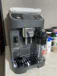 Продам кофемашину delonghi magnifica plus