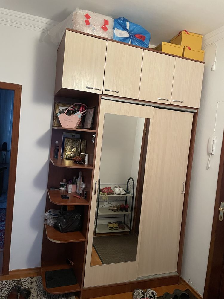 Продам стенку, диван турецкий , прихожку