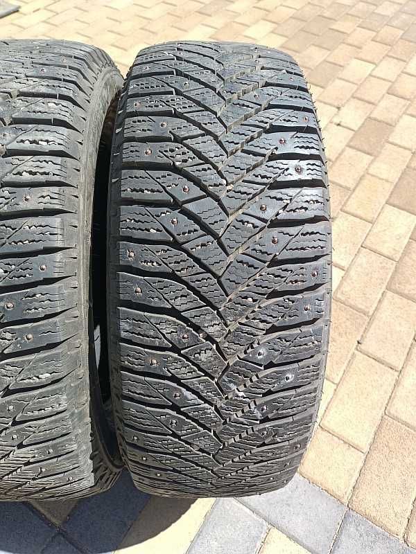 Шины 205/55 R16 - "Triangle IceLink PS01" (Китай), шипованные.