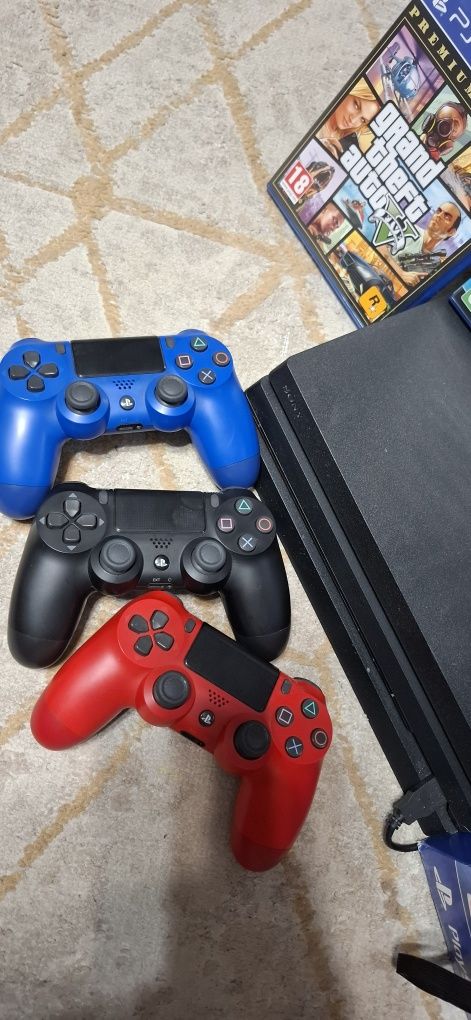 PlayStation PS4 PRO 1 тб с VR