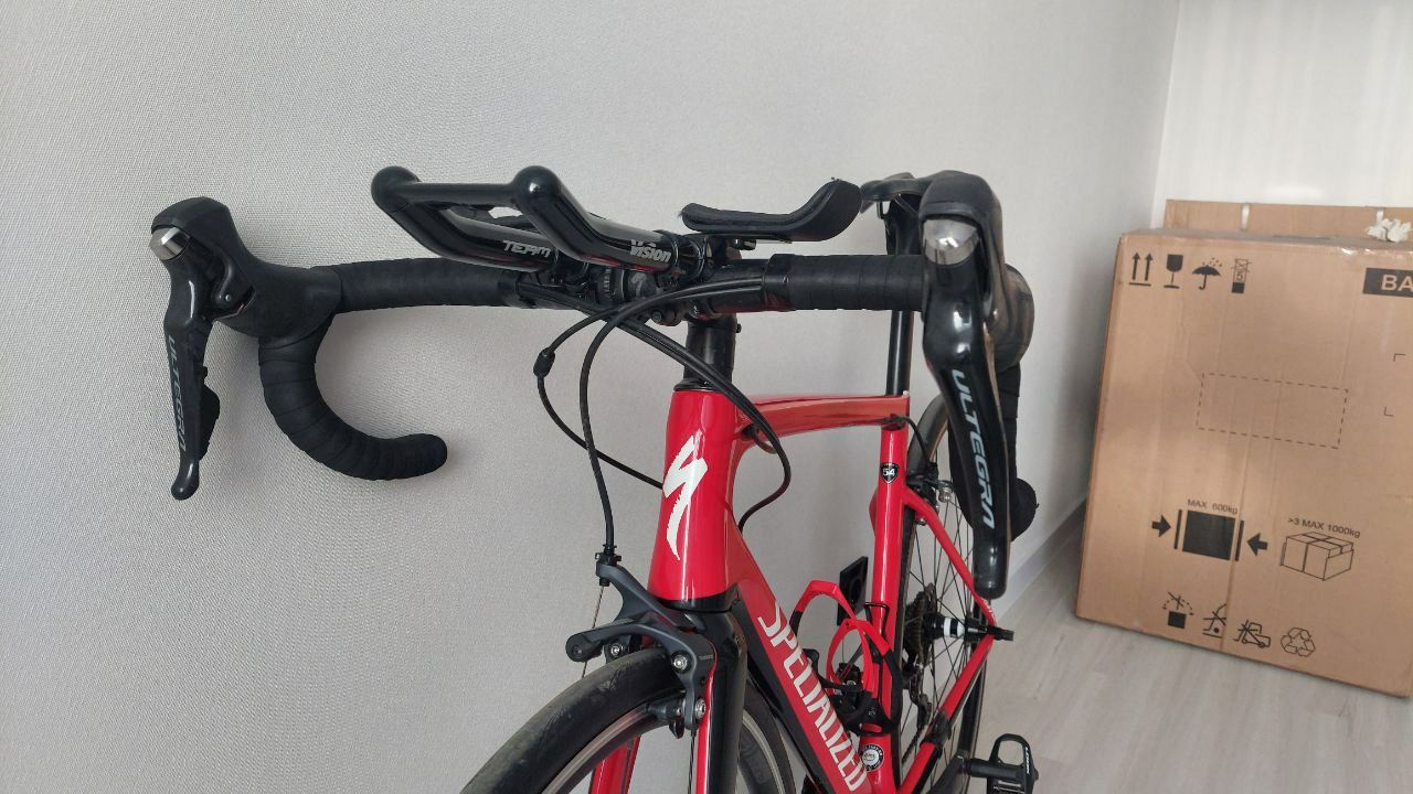 Шоссейный велосипед Specialized Tarmac SL6 Fact 10r