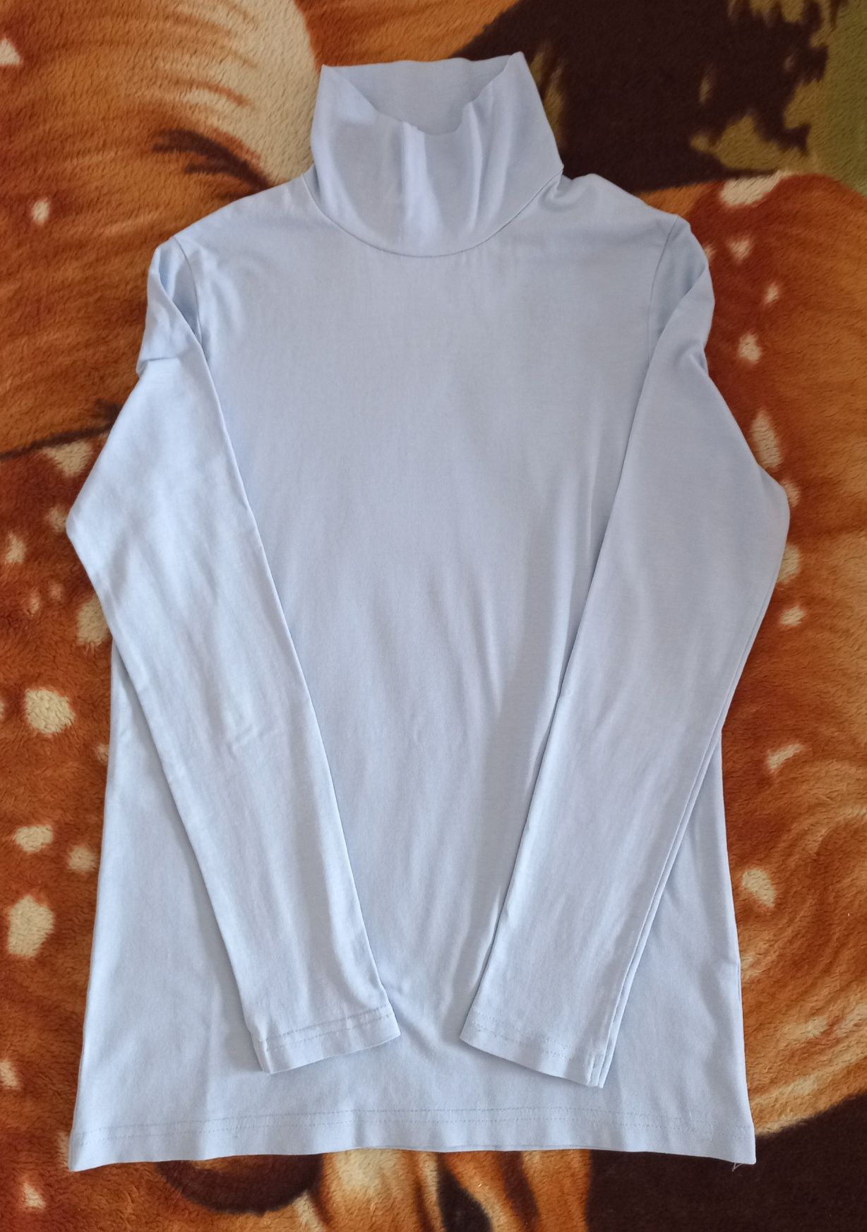 Продам рубашки 33 размер