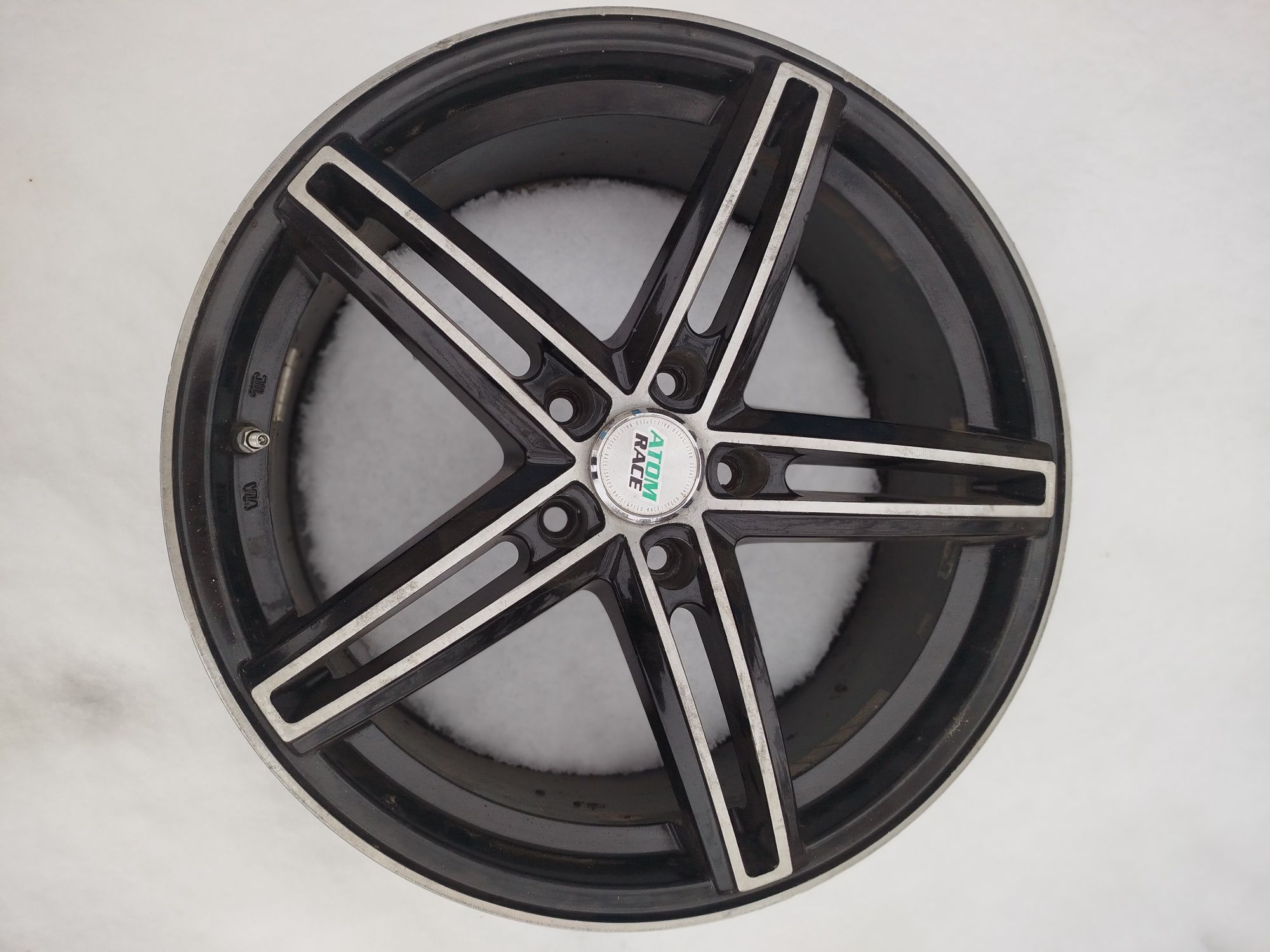 Продам Титаник R18