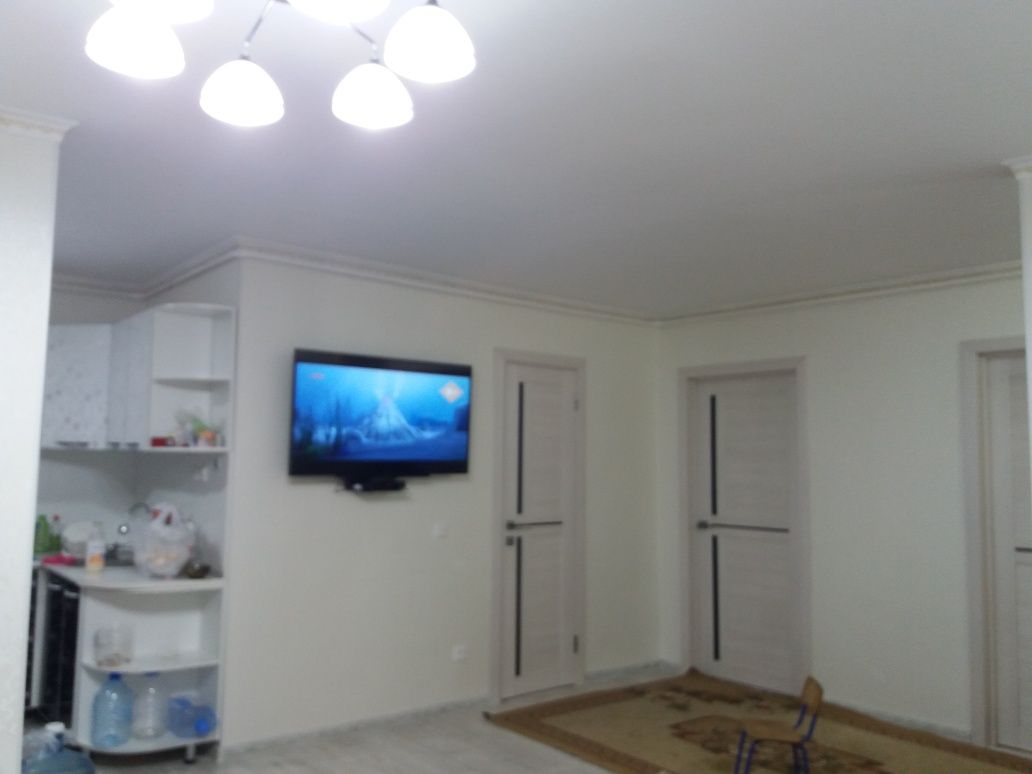 Продам 3 к. Кв 2/5 этаж 2004г.п р .Малышка