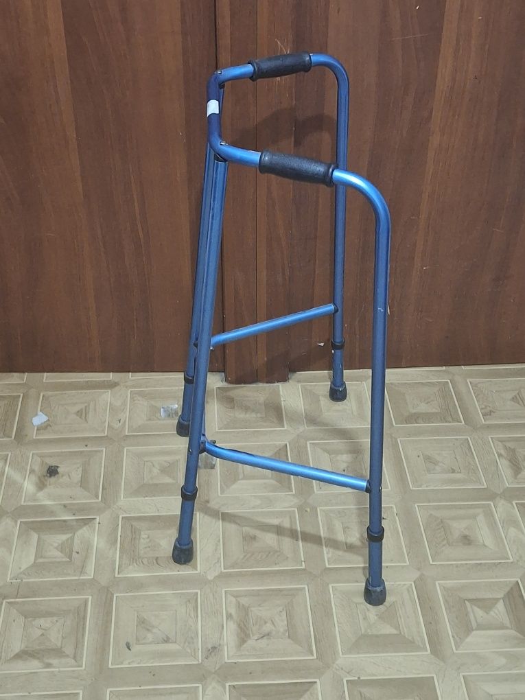 Ходунок для взрослых