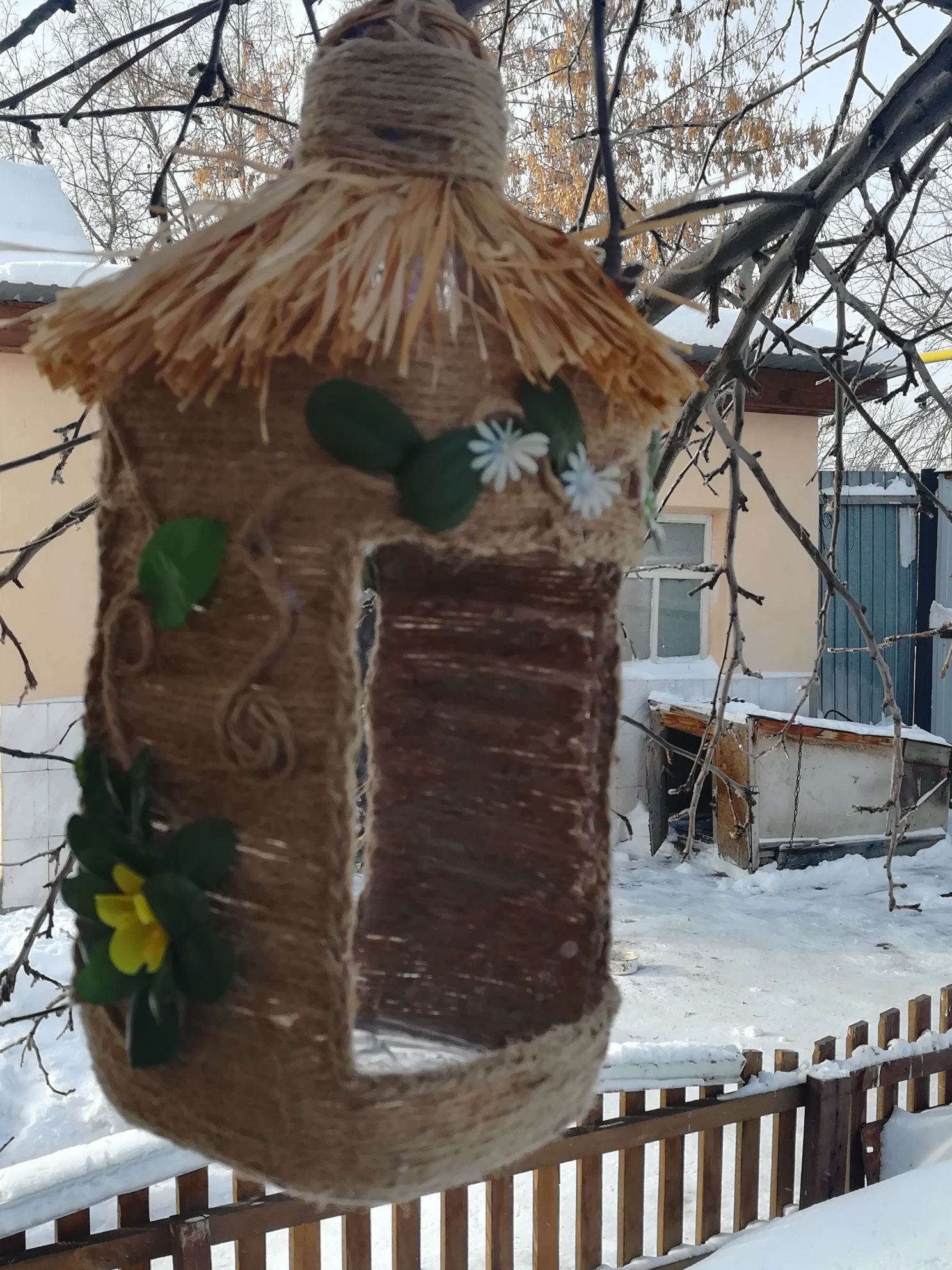 Скворечники и кормушки для птиц ручной работы
