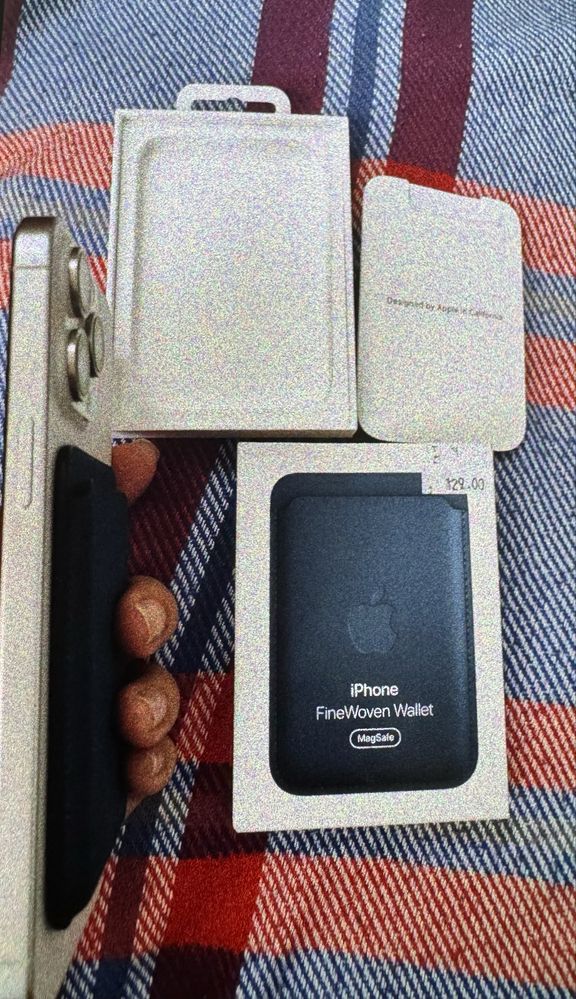 Продам картхолдер для Iphone FineWoven Wallet темно синего цвета