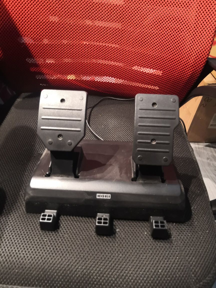 Игровой руль HORI