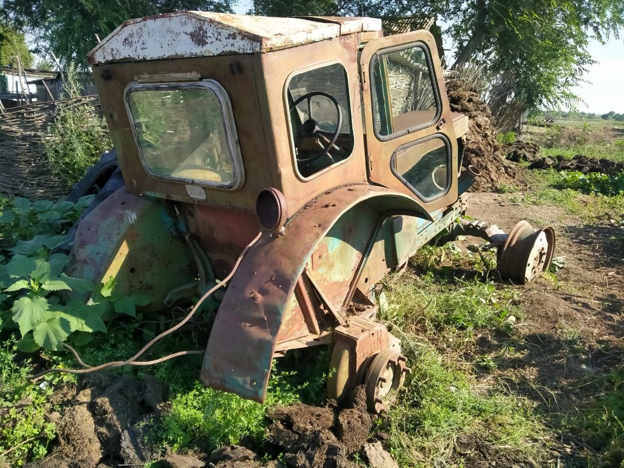 Продам Т 40 на запчасти