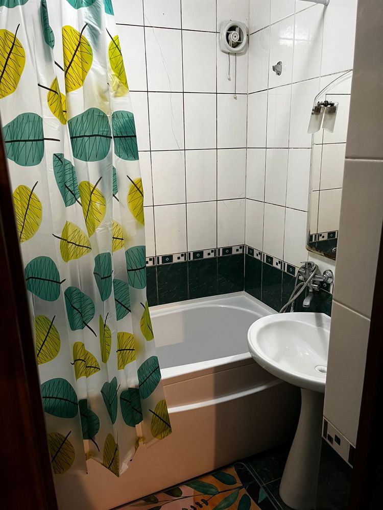 Сдам 2 комнатную квартиру в центре