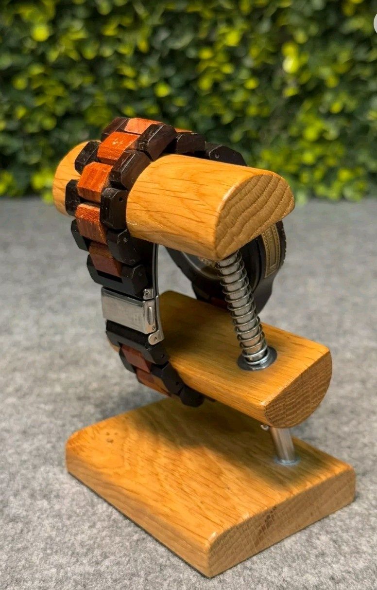 Германские Часы Holzwerk

• Коричневый большой де
