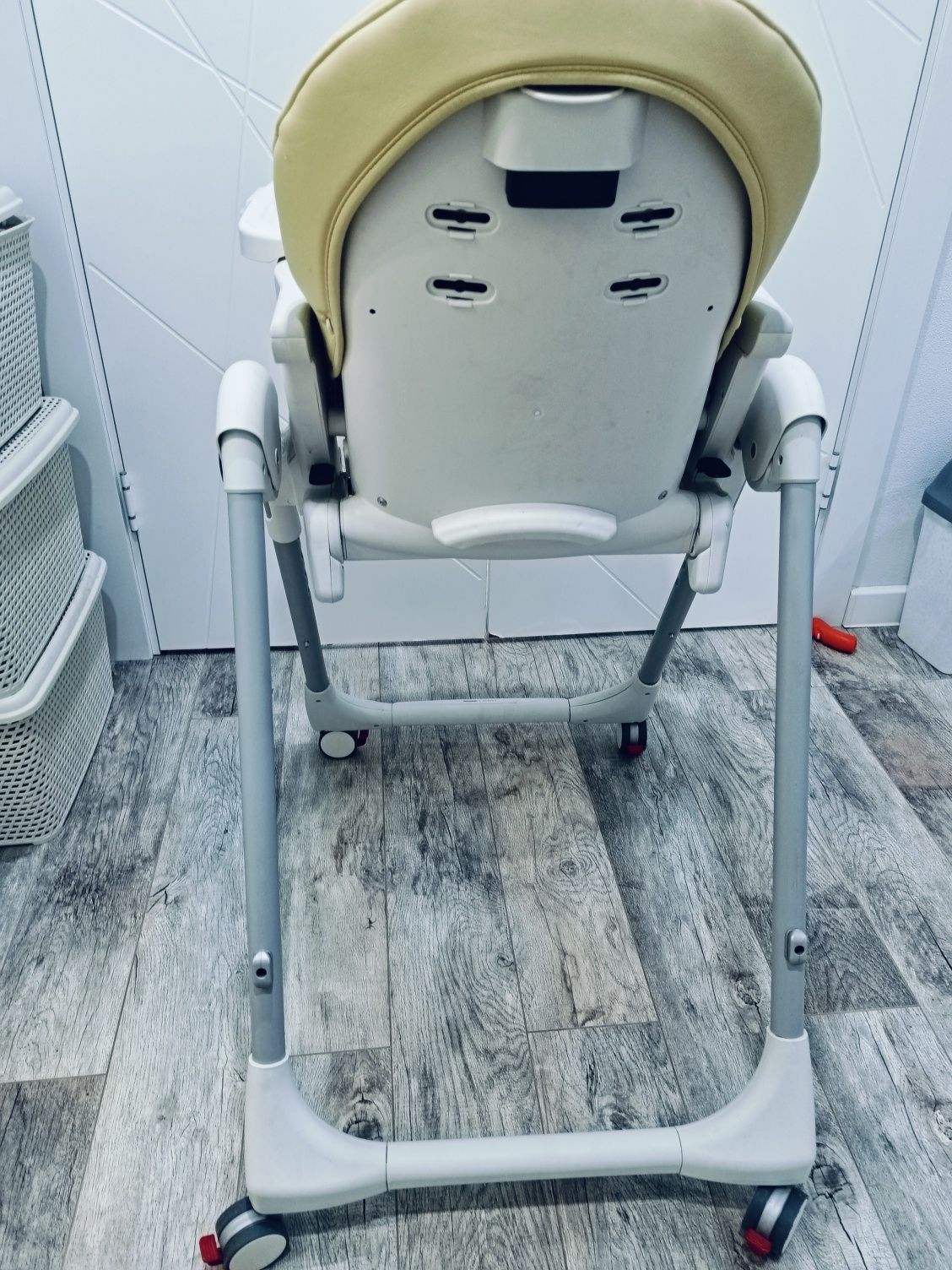 Стульчик для кормления малыша Peg Prego