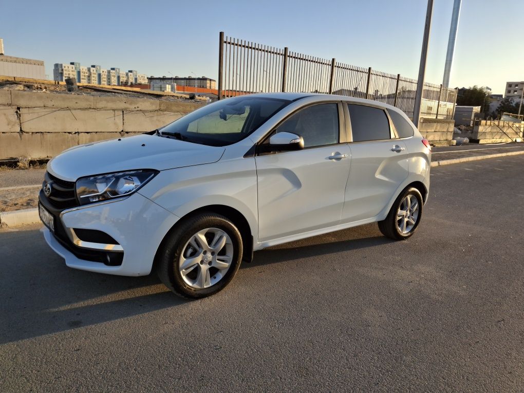 LADA XRAY — . Популярный городской хетчбэк. Надежные основные узлы
