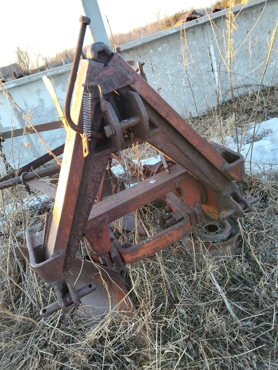 Плуг               ,